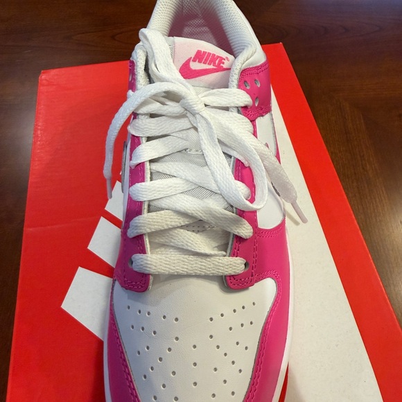 Nike Dunk Low 7Y/8.5W Sneakers in Pink and White - Picture 8 of 15